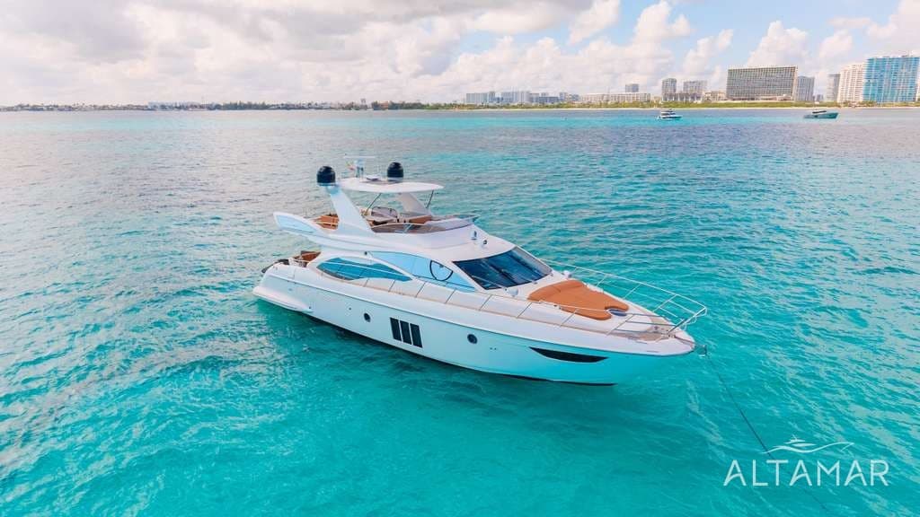 Golden Sun - 58 ft Azimut — Mega Yachts Cancun